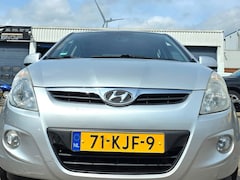 Hyundai i20 - 1.4i DynamicVersion