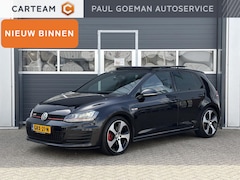 Volkswagen Golf - 2.0 TSI GTI | Panoramadak | Xenon | Parkeer sensoren | Stoel verwarming |