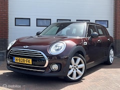 MINI Clubman - 1.5 Cooper Business | All Season Banden | Navigatie | Stoelverwarming