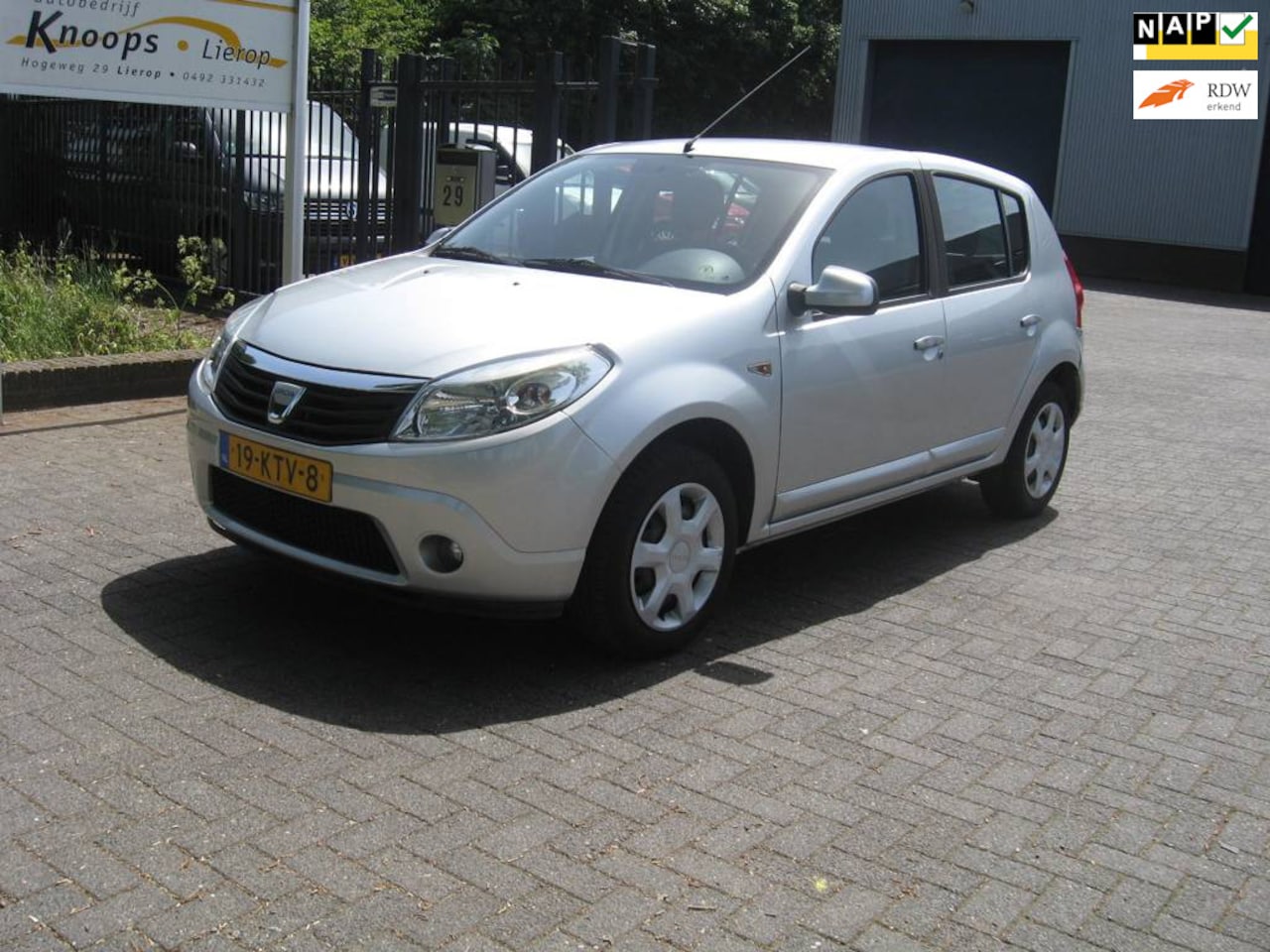 Dacia Sandero - 1.2 Lauréate Airco|NAP - AutoWereld.nl