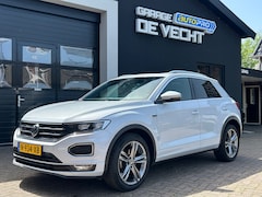 Volkswagen T-Roc - 1.5 TSI Automaat 2x R-Line Pano/Camera/Carplay