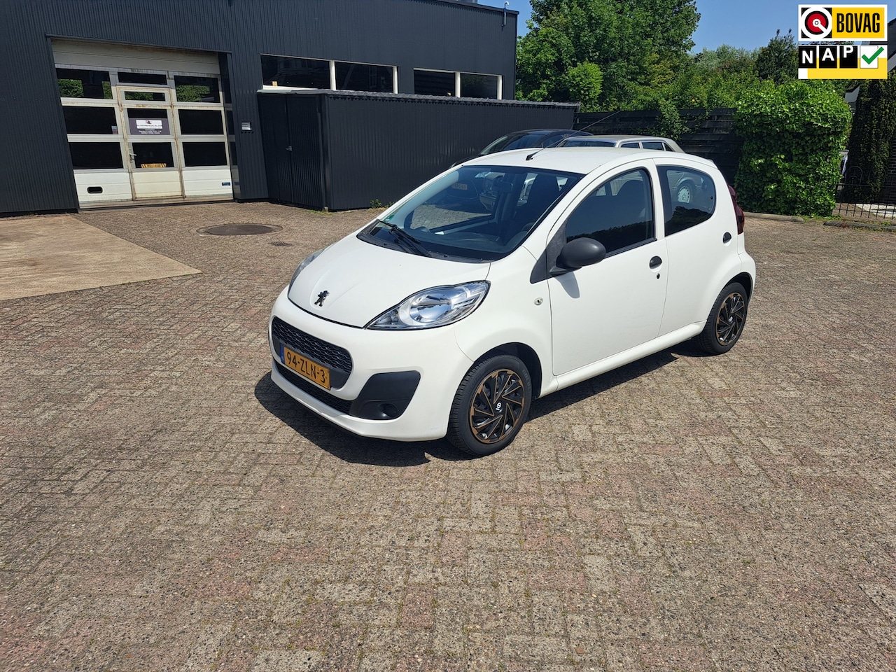 Peugeot 107 - 1.0 Access Accent 1.0 Access Accent 5-DRS - AutoWereld.nl