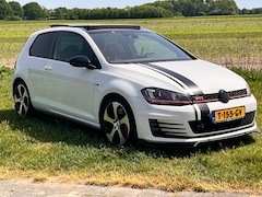 Volkswagen Golf - 2.0 TSI GTI Performance