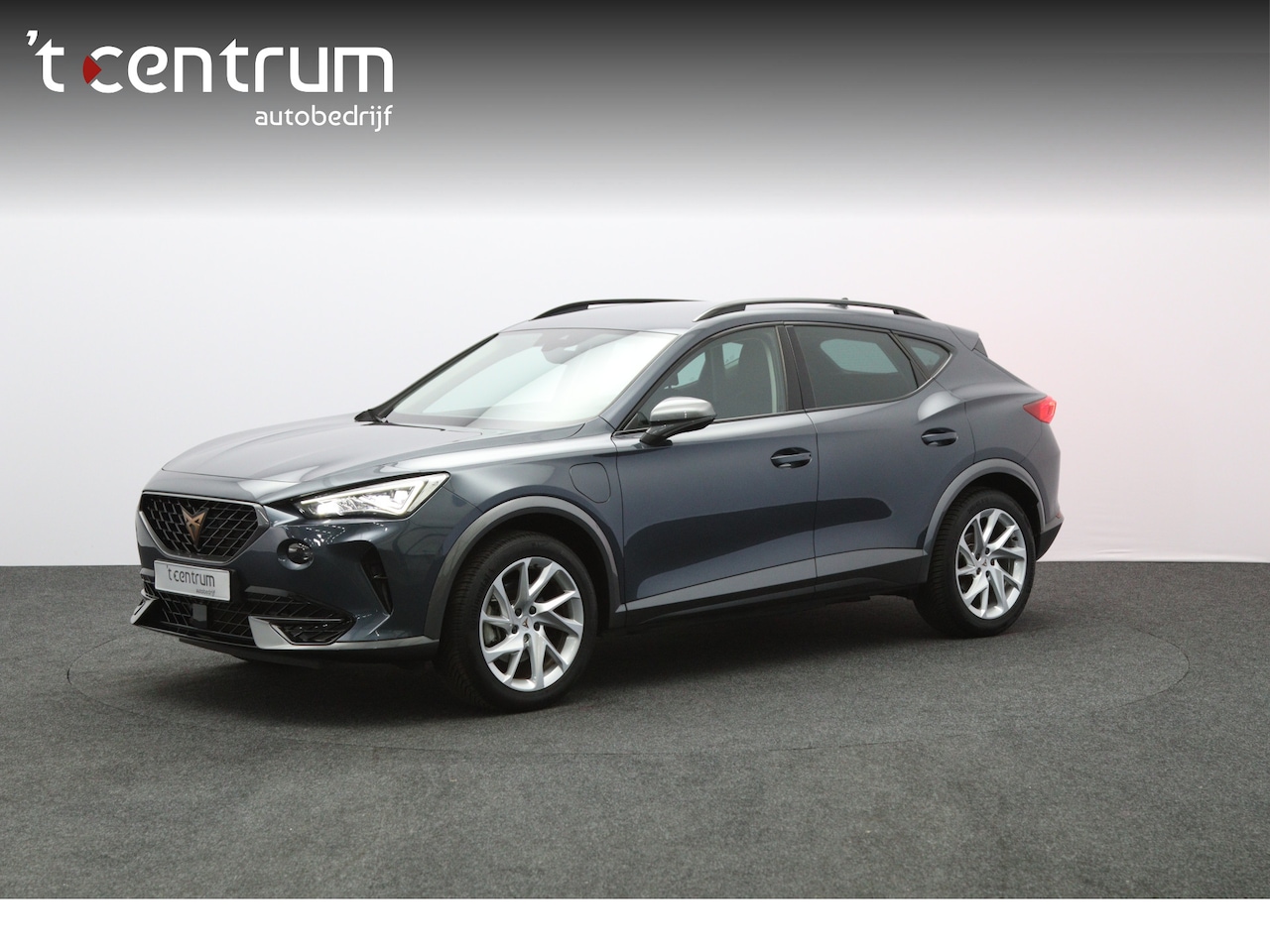 CUPRA Formentor - 1.4 e-Hybrid 204 PK Adrenaline PHEV, Carplay, Adap. Cruise Control - AutoWereld.nl