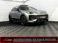 Volkswagen T-Roc - 1.5 eTsi R-Line First Edition Nieuwe model, Panoramadak, Camera, Iq lights, Navi, Half led