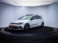 Volkswagen Golf - 2.0 GTI DSG Clubsport PANO | XENON | NAVI | APPCONNECT | CAMERA | BLINDSPOT | STOELVERW. |