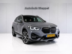 BMW X1 - xDrive20i Sport-Line*LED*Trekhaak*Head-Up*NaviPro*PDC