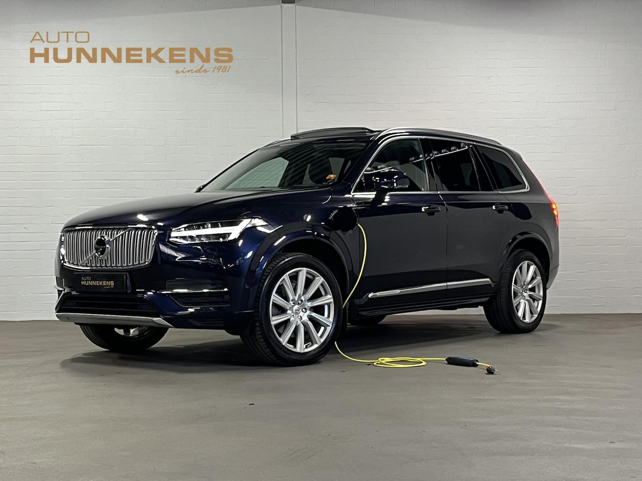 Volvo XC90 - 2.0 T8 Twin Engine AWD Inscription Luchtvering | Bowers & Wilkins | Trekhaak | Adapt. crui - AutoWereld.nl