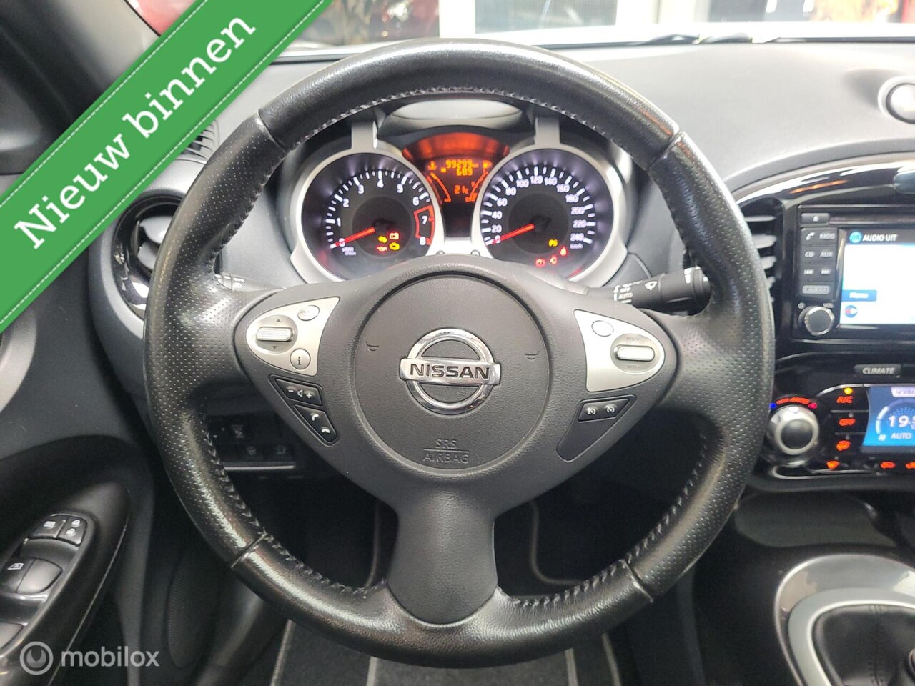 Nissan Juke - 1.2 DIG-T N-Connecta Design Pack *PANO, TRKHK, NAVI, CAM, RIJKLAARPRJS!