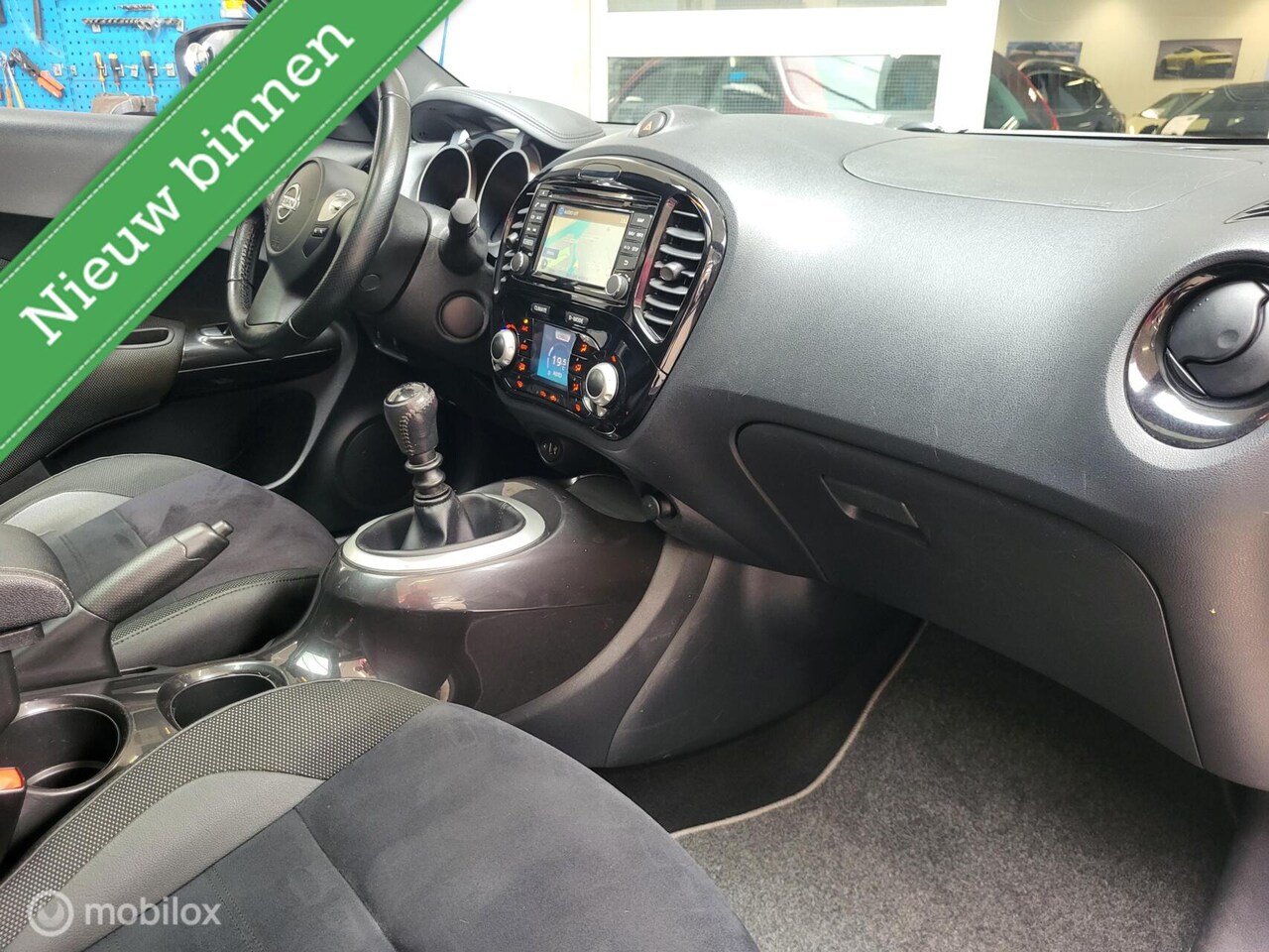 Nissan Juke - 1.2 DIG-T N-Connecta Design Pack *PANO, TRKHK, NAVI, CAM, RIJKLAARPRJS!