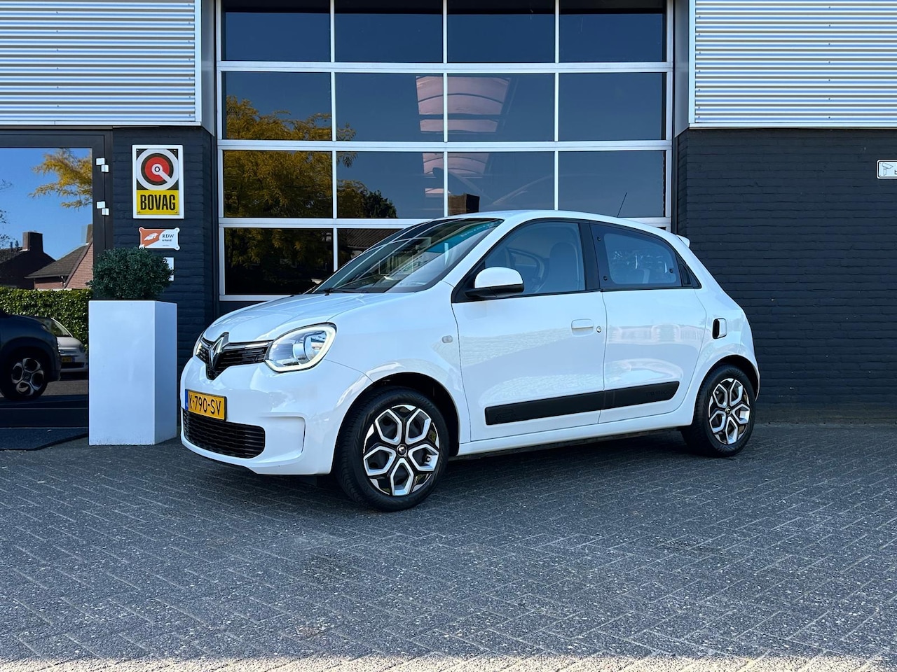 Renault Twingo - 1.0 SCe Collection 1.0 SCe Collection, Airco, Bluetooth, Cruise, Radio, NAP - AutoWereld.nl
