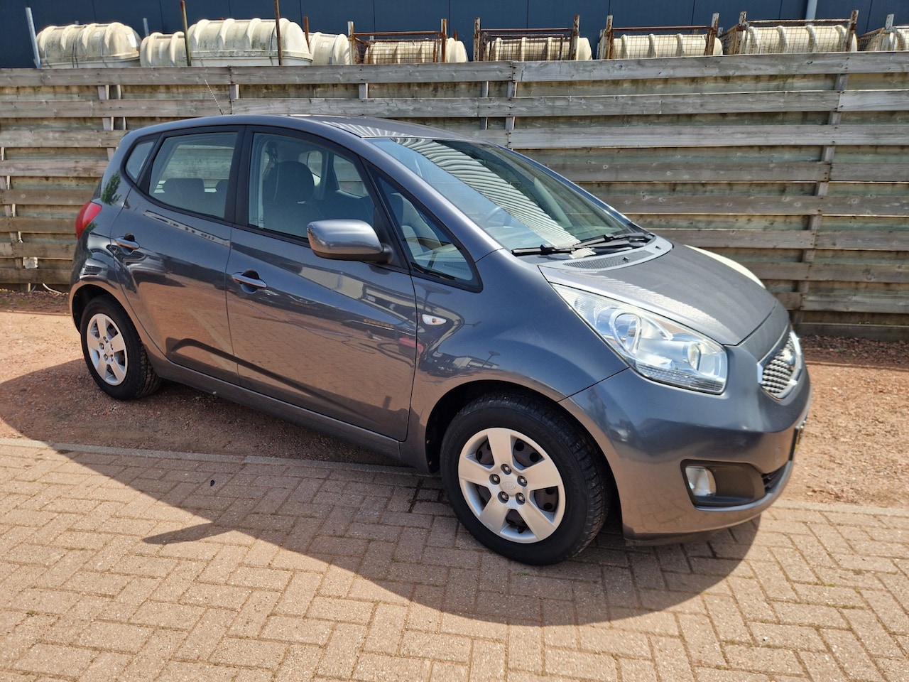 Kia Venga - 1.4 CVVT X-tra Airco - AutoWereld.nl