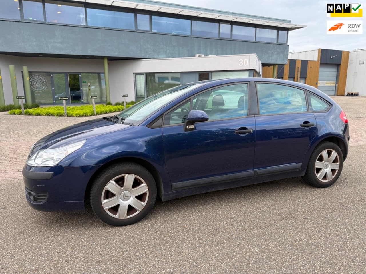 Citroën C4 - 1.6-16V Ligne Business 1.6-16V Ligne Business - AutoWereld.nl