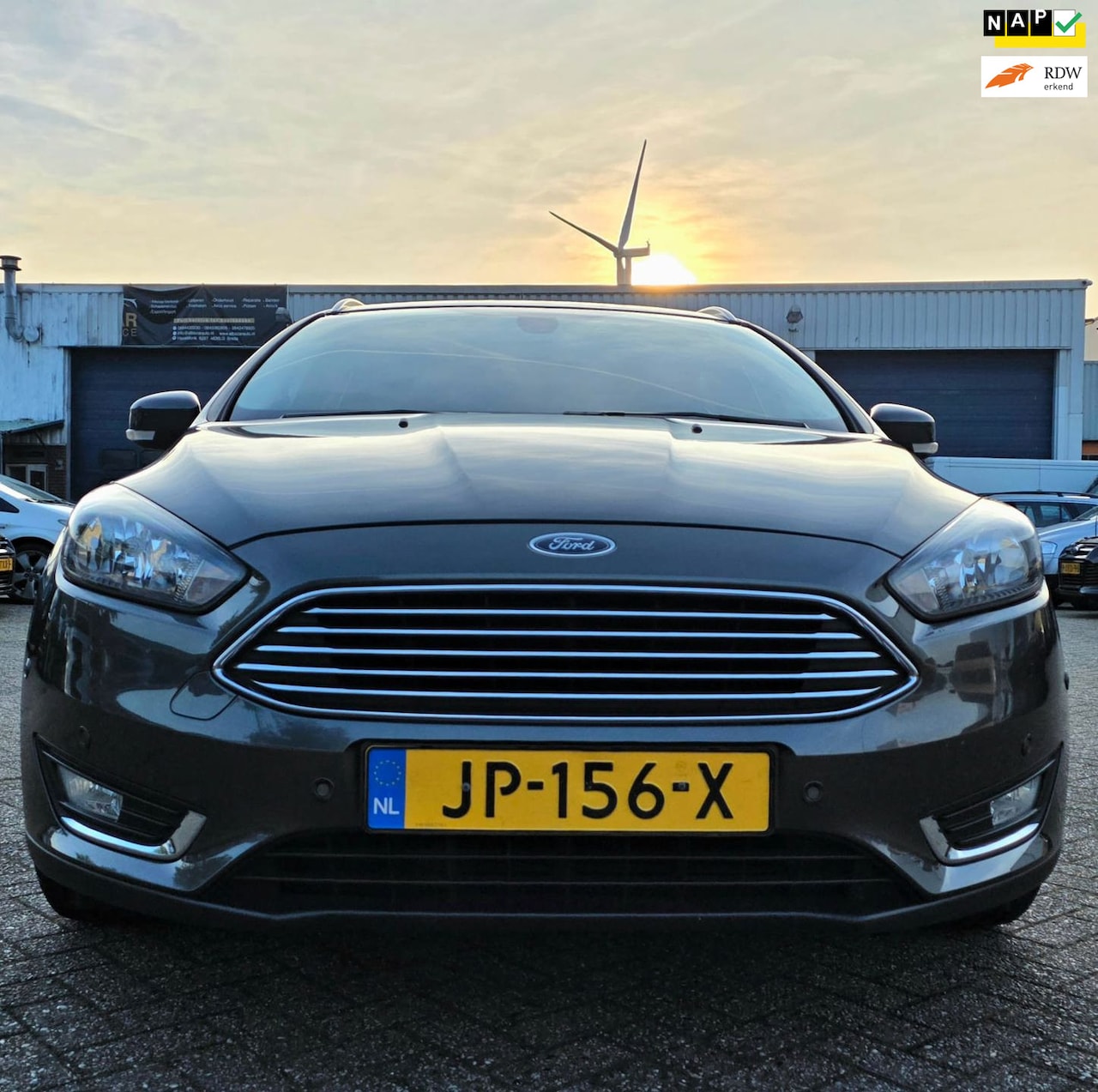 Ford Focus Wagon - 1.0 Titanium 1.0 Titanium - AutoWereld.nl