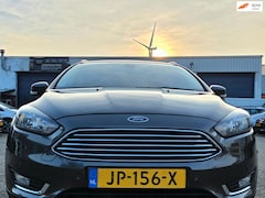 Ford Focus Wagon - 1.0 Titanium