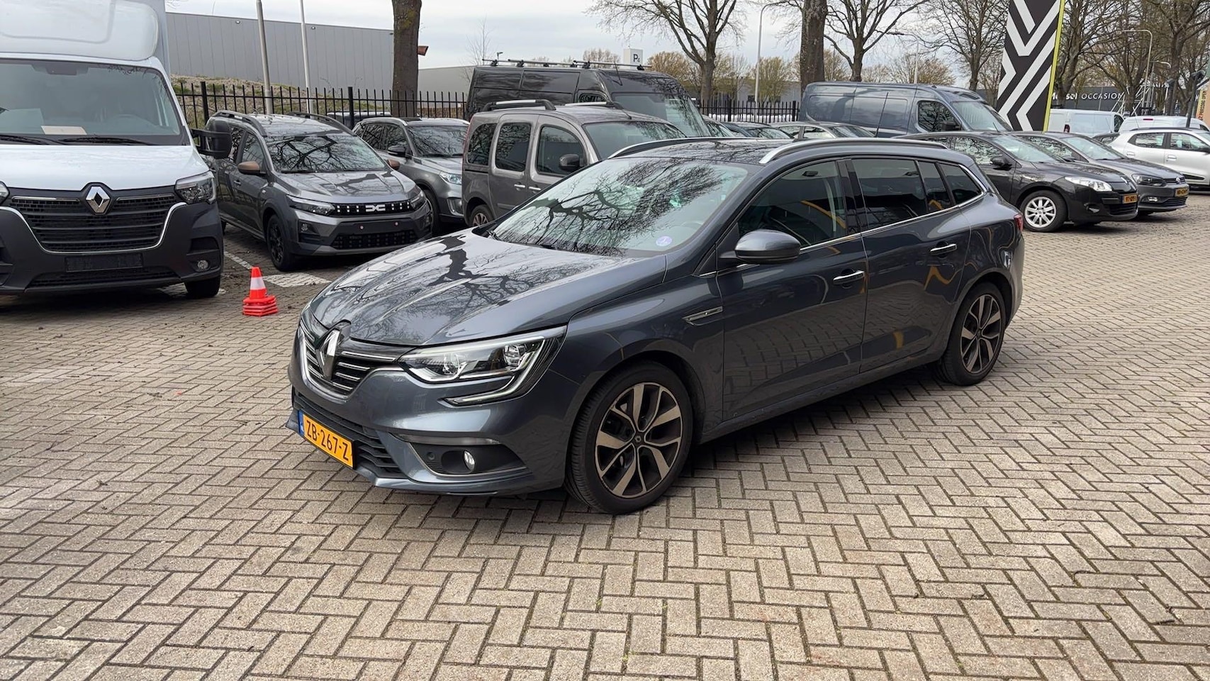 Renault Mégane Estate - 1.3 TCe Bose | WORDT VERWACHT | Achteruitrijcamera | Parkeersensoren v + a | Trekhaak | Na - AutoWereld.nl
