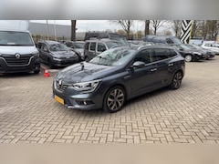 Renault Mégane Estate - 1.3 TCe Bose | Achteruitrijcamera | Parkeersensoren v + a | Trekhaak | Navigatiesysteem |