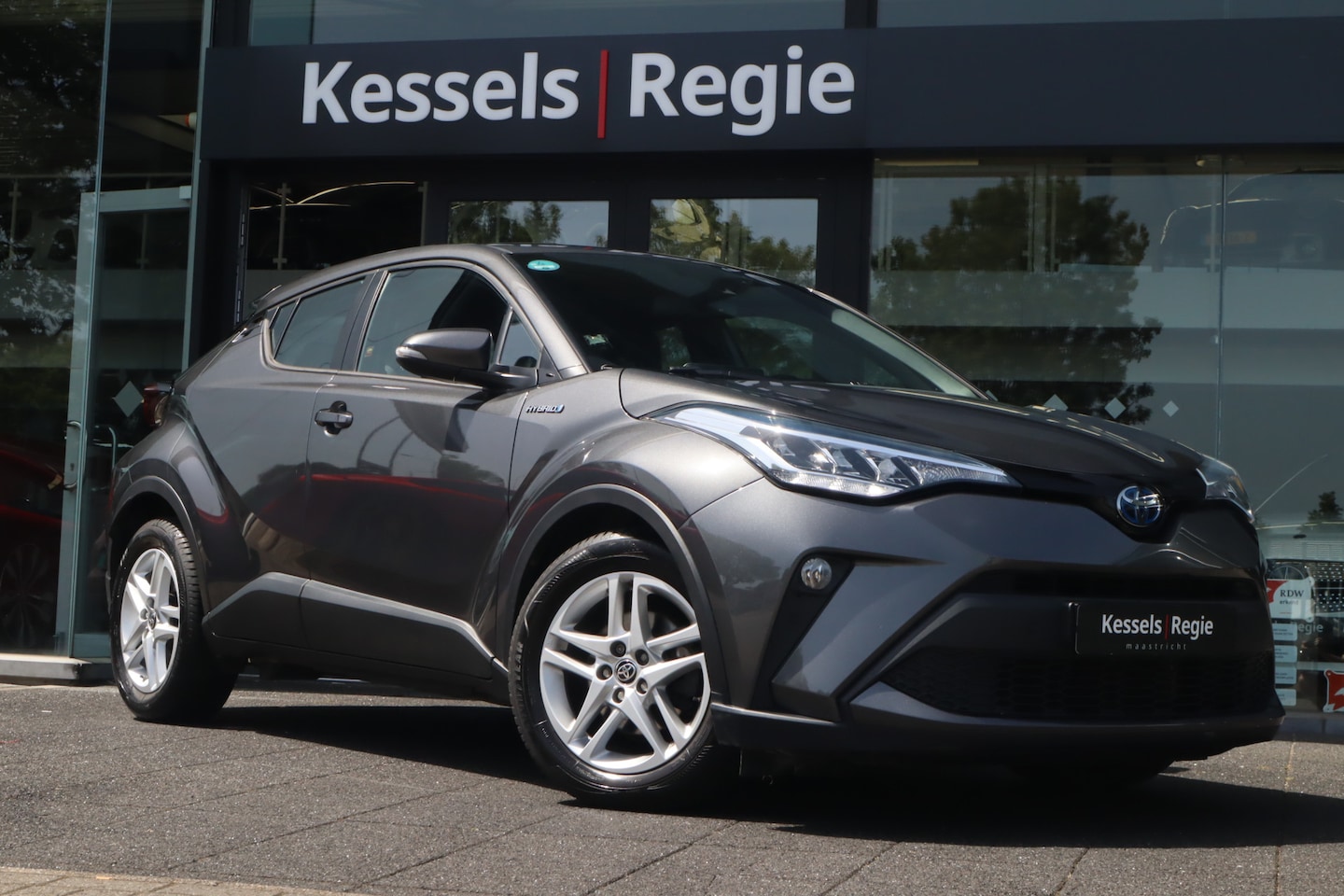 Toyota C-HR - 1.8 Hybrid Active | Navi | Camera | ACC | Lane assist | PDC V+A - AutoWereld.nl