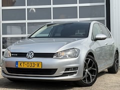 Volkswagen Golf - 1.0 TSI Connected Series 116pk | Airco automatisch | Apple Carplay/Android Auto | Cruise c