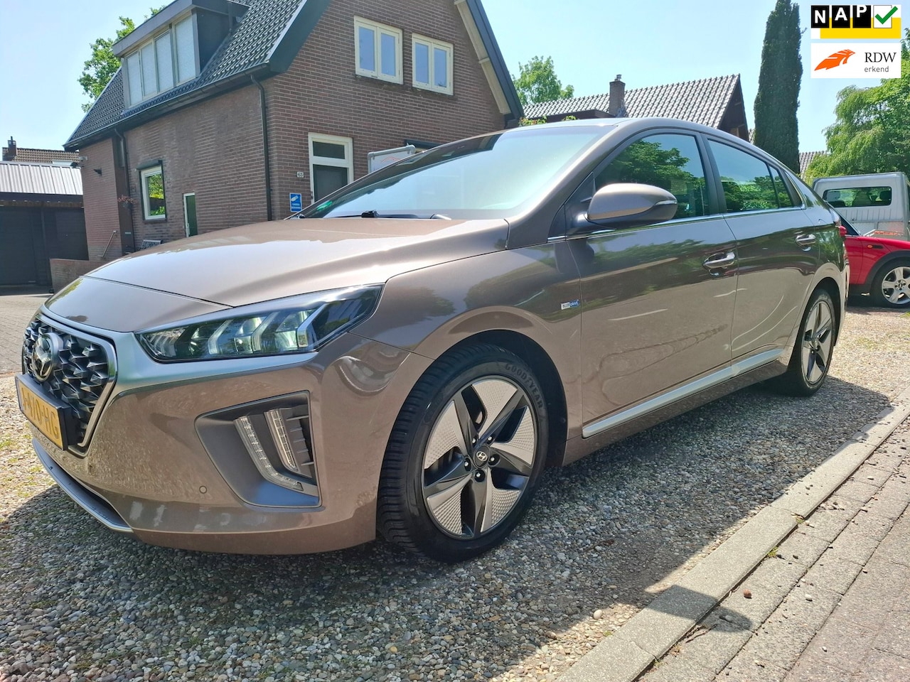 Hyundai IONIQ - 1.6 HYBRID Comfort Plus Matrix LED facelift model - AutoWereld.nl