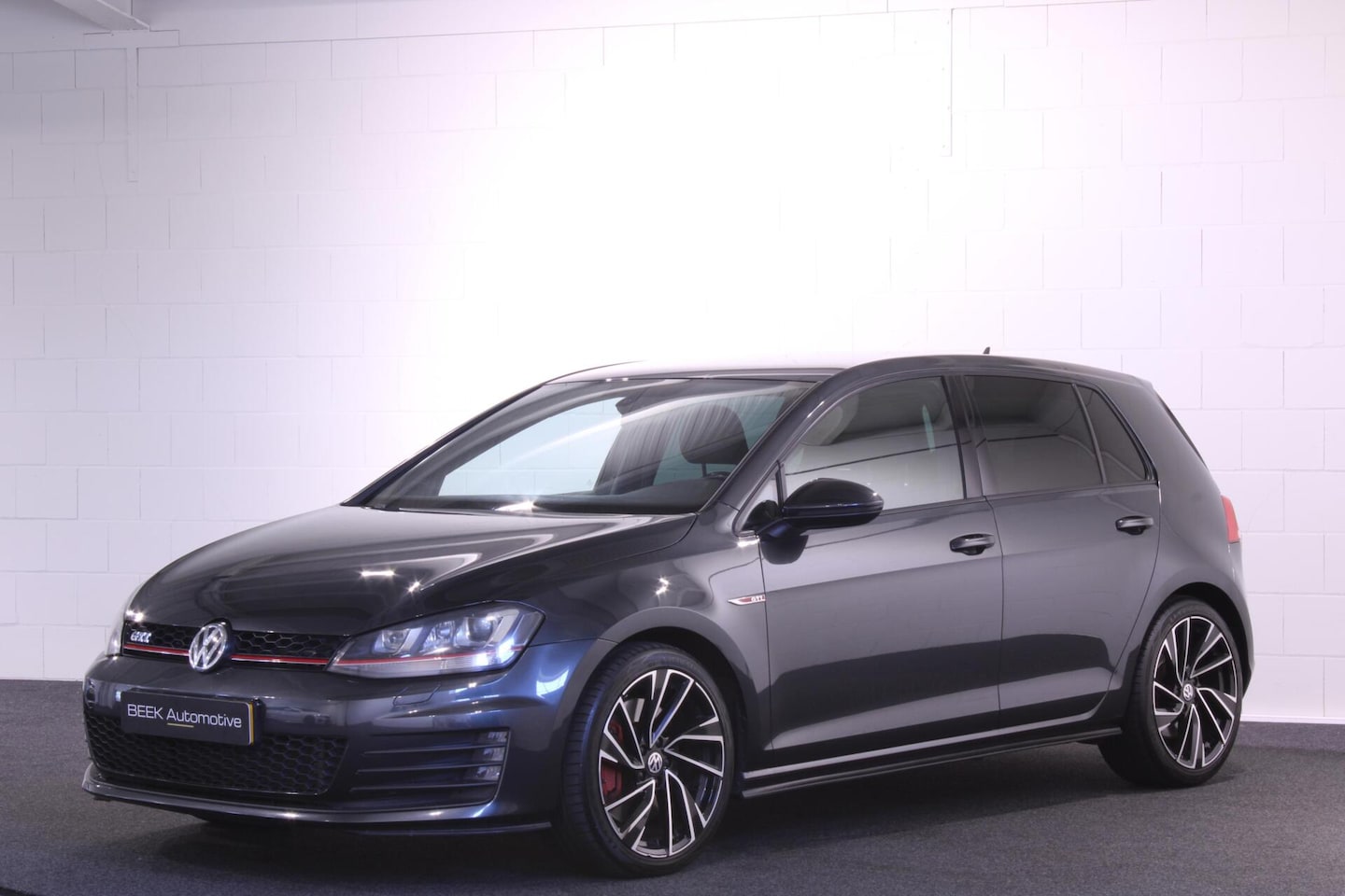 Volkswagen Golf - 2.0 TSI GTI Performance | 296PK | ORIGINEEL - AutoWereld.nl