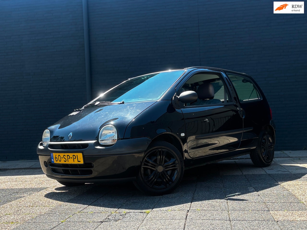 Renault Twingo - 1.2 Authentique |Airco | Nieuwe APK - AutoWereld.nl