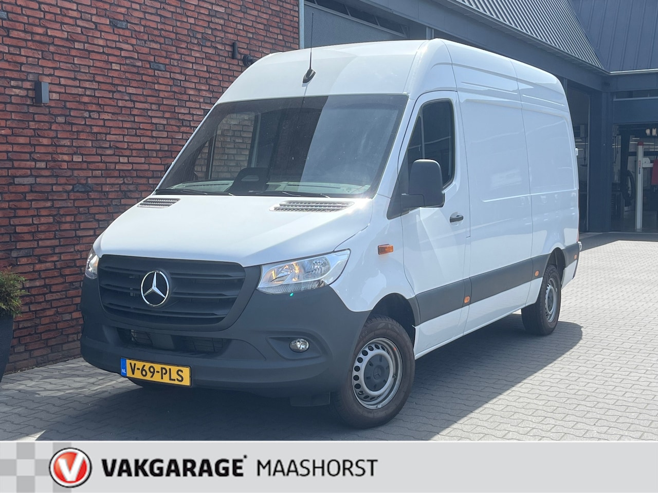 Mercedes-Benz Sprinter - 317 1.9 CDI L2H2 RWD AchteruitrijCam./Clima/Airco/Cruise/AppConnect - AutoWereld.nl