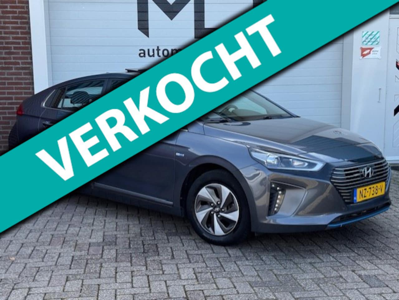 Hyundai IONIQ - 1.6 GDi Premium - Dealer onderhouden - LED - AutoWereld.nl