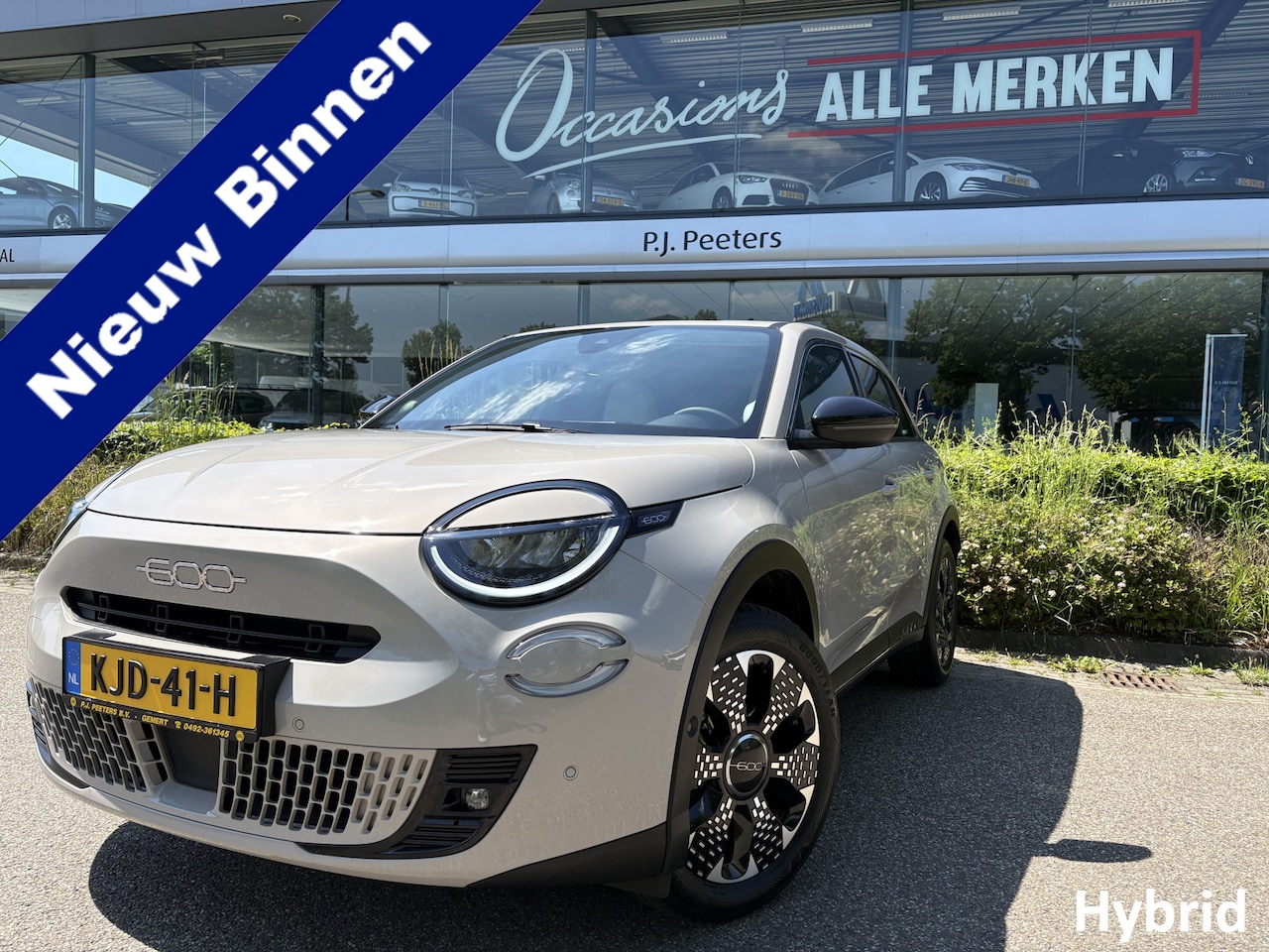 Fiat 600 - 1.2 Hybrid La Prima Airco - Achteruitrijcamera - Apple carplay - Parkeersensoren - Navigat - AutoWereld.nl