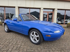 Mazda MX-5 - MIATA 1.6 | Hardtop | Airco | Kofferrek | Softtop