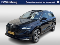 Skoda Karoq - 1.5 TSI ACT Sportline / AUTOMAAT/ PANO/ TREKHAAK/ DCC/ STUUR+STOELVERWARM./ ACC/ PARK.SENS