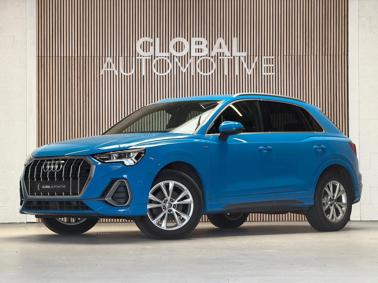 Audi Q3 - 35 TFSI S Line - TURBO BLAUW - ELEKTR STOELEN - AutoWereld.nl