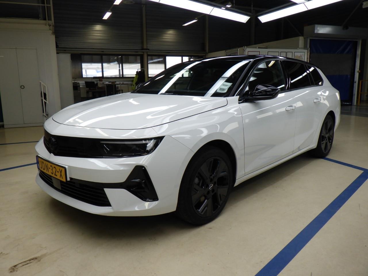Opel Astra Electric - 54 kWh GS | Afn. Trekhaak | Navigatie | Stoel/Stuurverwarming | Alcantara | Elektr. Stoel - AutoWereld.nl