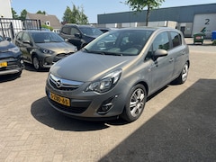 Opel Corsa - 1.4-16V BlitZ Navigatie stuurverwarming NAP