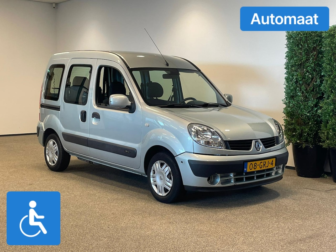 Renault Kangoo - Rolstoelauto Automaat 3+1 (airco) - AutoWereld.nl