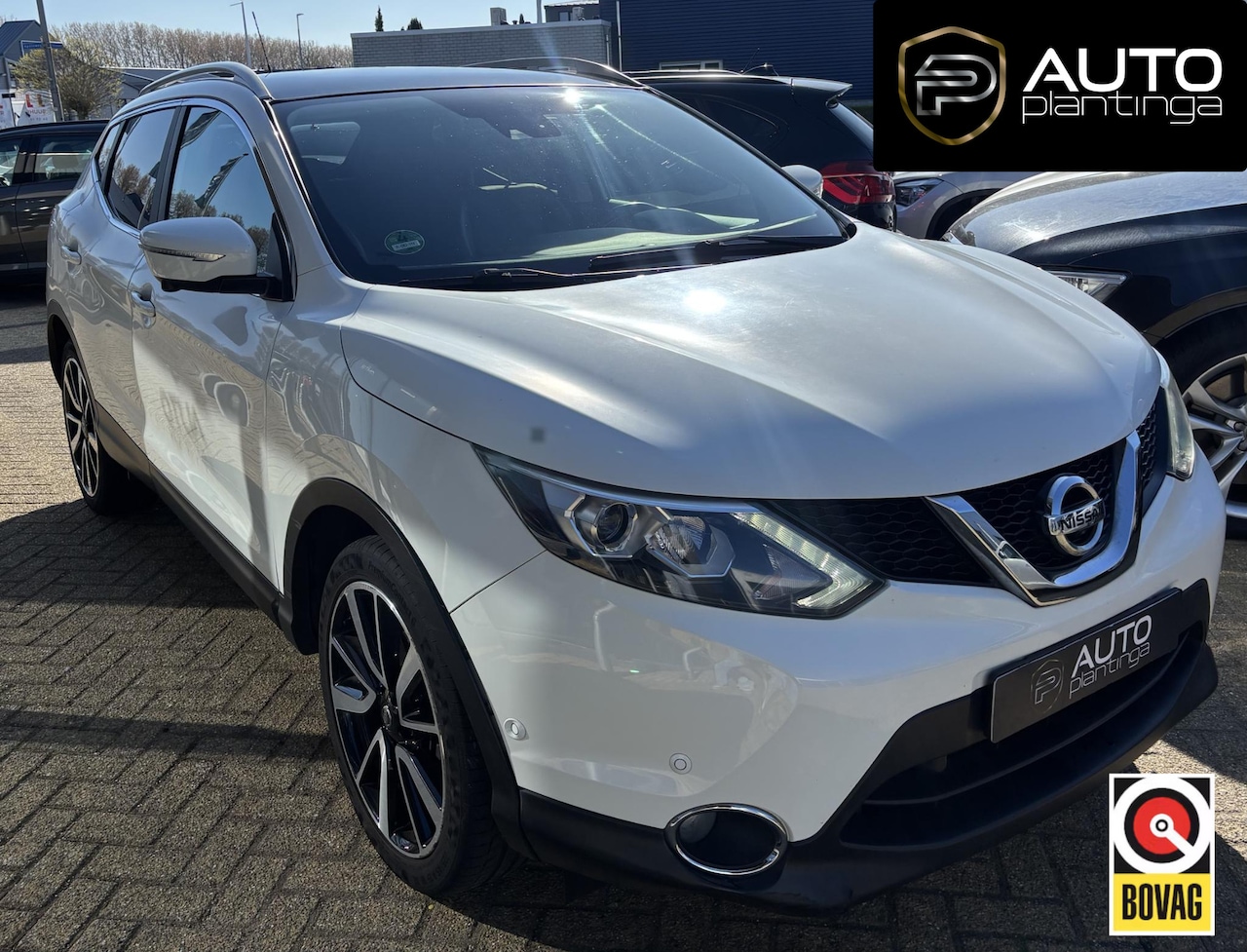 Nissan Qashqai - 1.2 Acenta 116PK | Nette Staat | Onderhoudshistorie | 360 Camera | PANO | Stoelverwarming - AutoWereld.nl