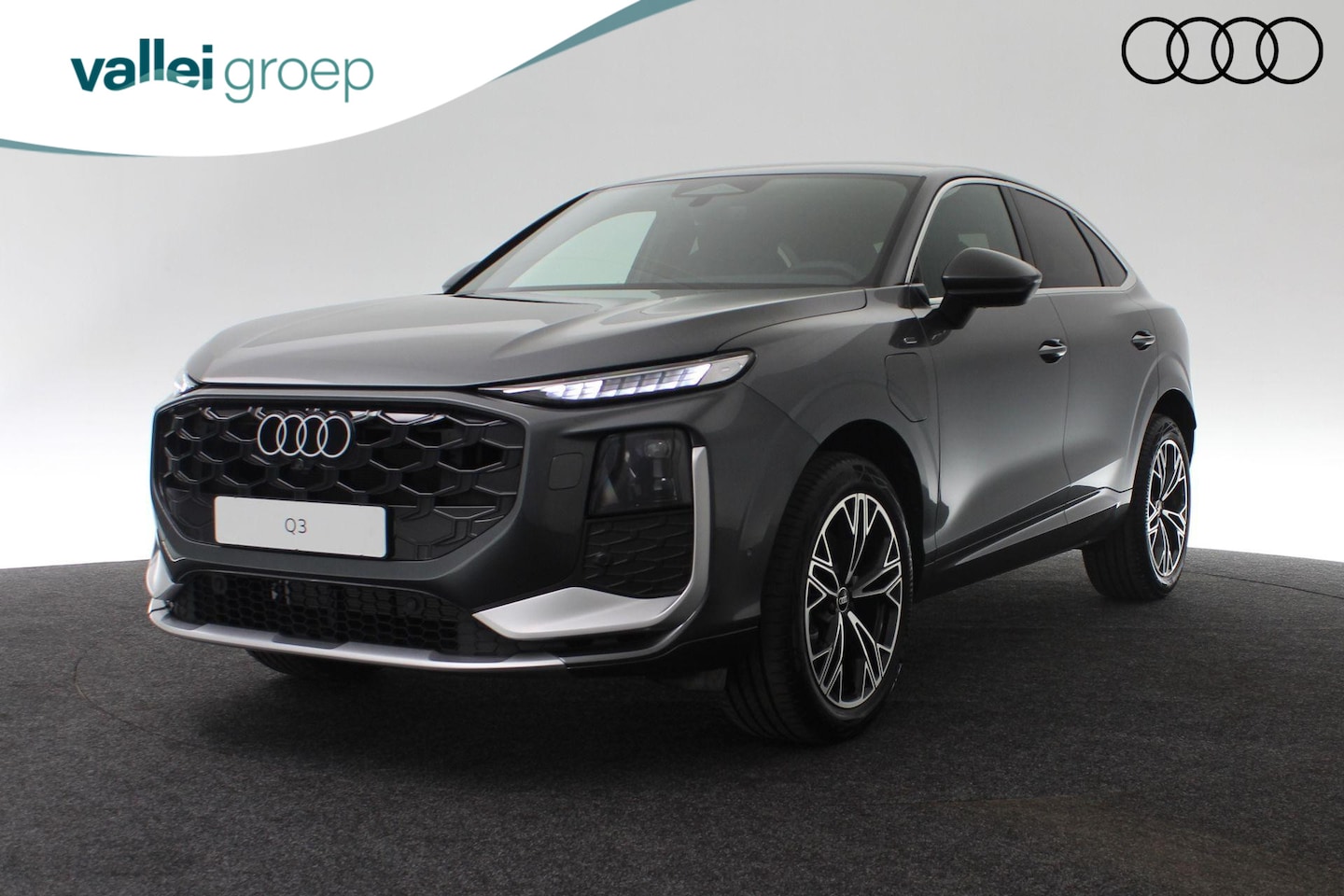 Audi Q3 Sportback - e-hybrid 272 pk S edition | Techniekpakket plus | Privacy glas | Audi Phone Box | - AutoWereld.nl