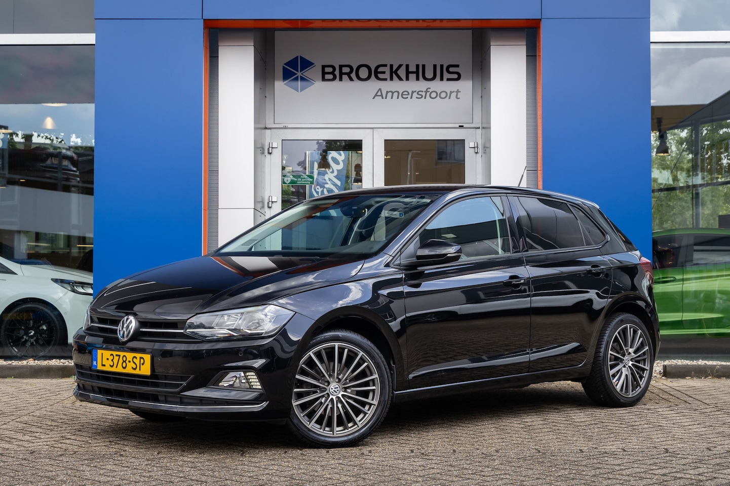 Volkswagen Polo - 1.0 TSI Highline Business R | Stoelverwarming | Cruise control adaptief | Apple Carplay/An - AutoWereld.nl