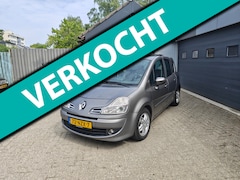 Renault Grand Modus - 1.2 TCE Exception, Panoramadak, Pakeersensoren, Climate control, Cruise control, Trekhaak