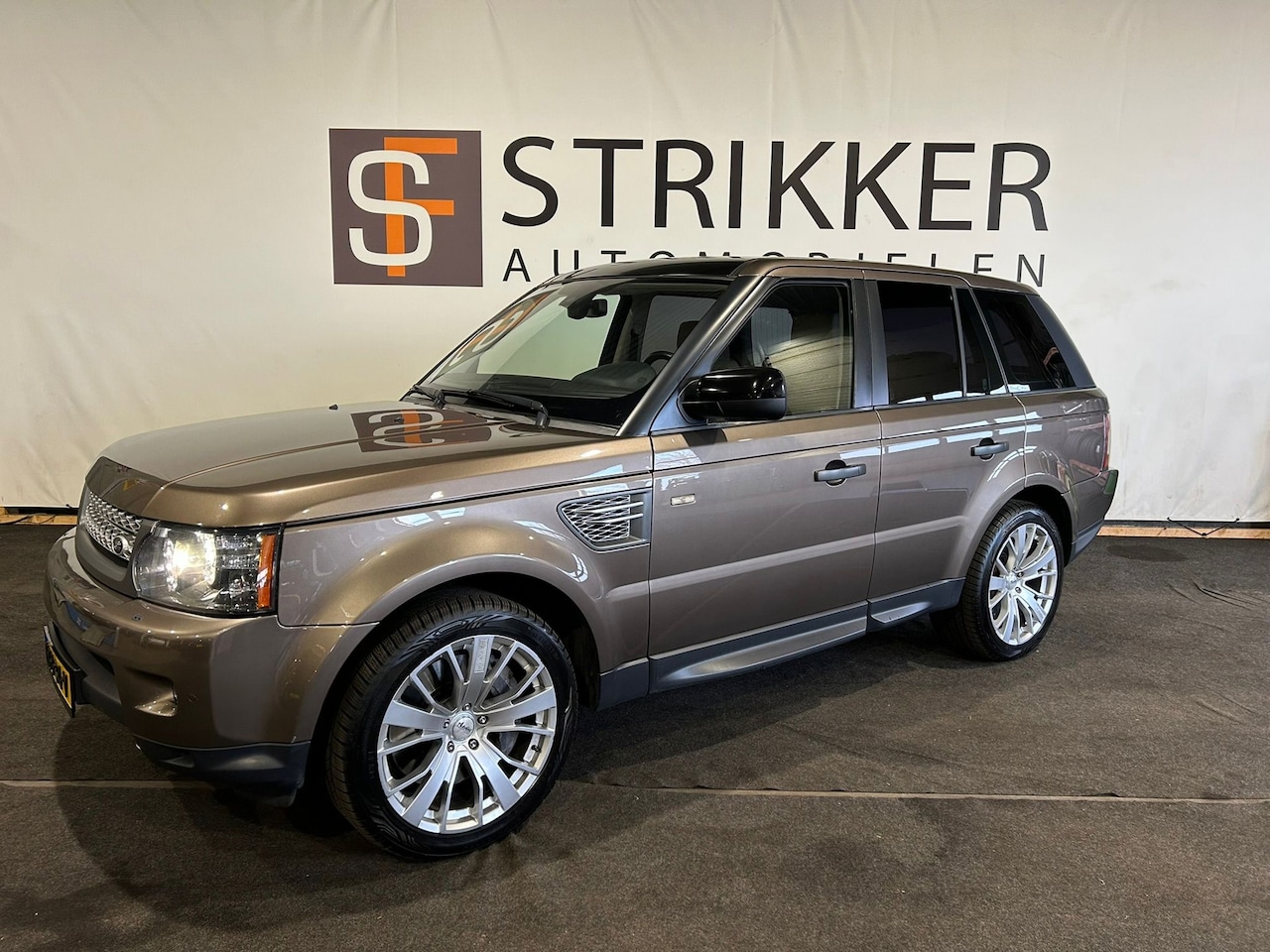 Land Rover Range Rover Sport - 5.0 V8 Supercharged 5.0 V8 Supercharged - AutoWereld.nl