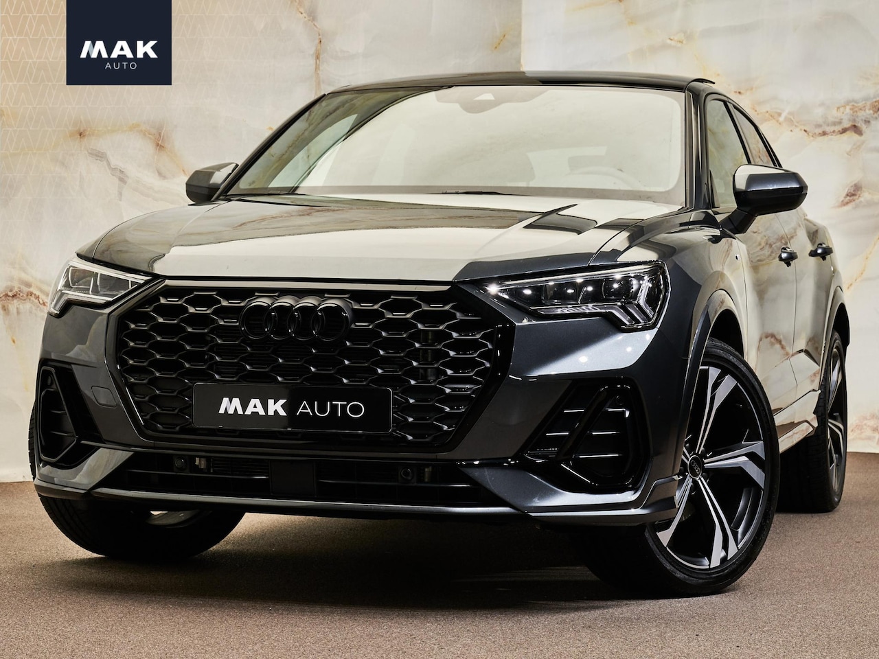 Audi Q3 Sportback - 35 TFSI S Edition 35 TFSI S Edition, pano, ACC, assistentiepakket, leder, keyless, LED, 20", privacy, tr.haa - AutoWereld.nl