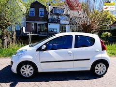 Peugeot 107 - 1.0 Active Automaat 5-deurs Airco LED Historie Zuinig