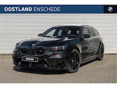 BMW 5-serie Touring - M5 Automaat / Trekhaak / Panoramadak / Carbon-keramische remmen / M Drive Professional / C