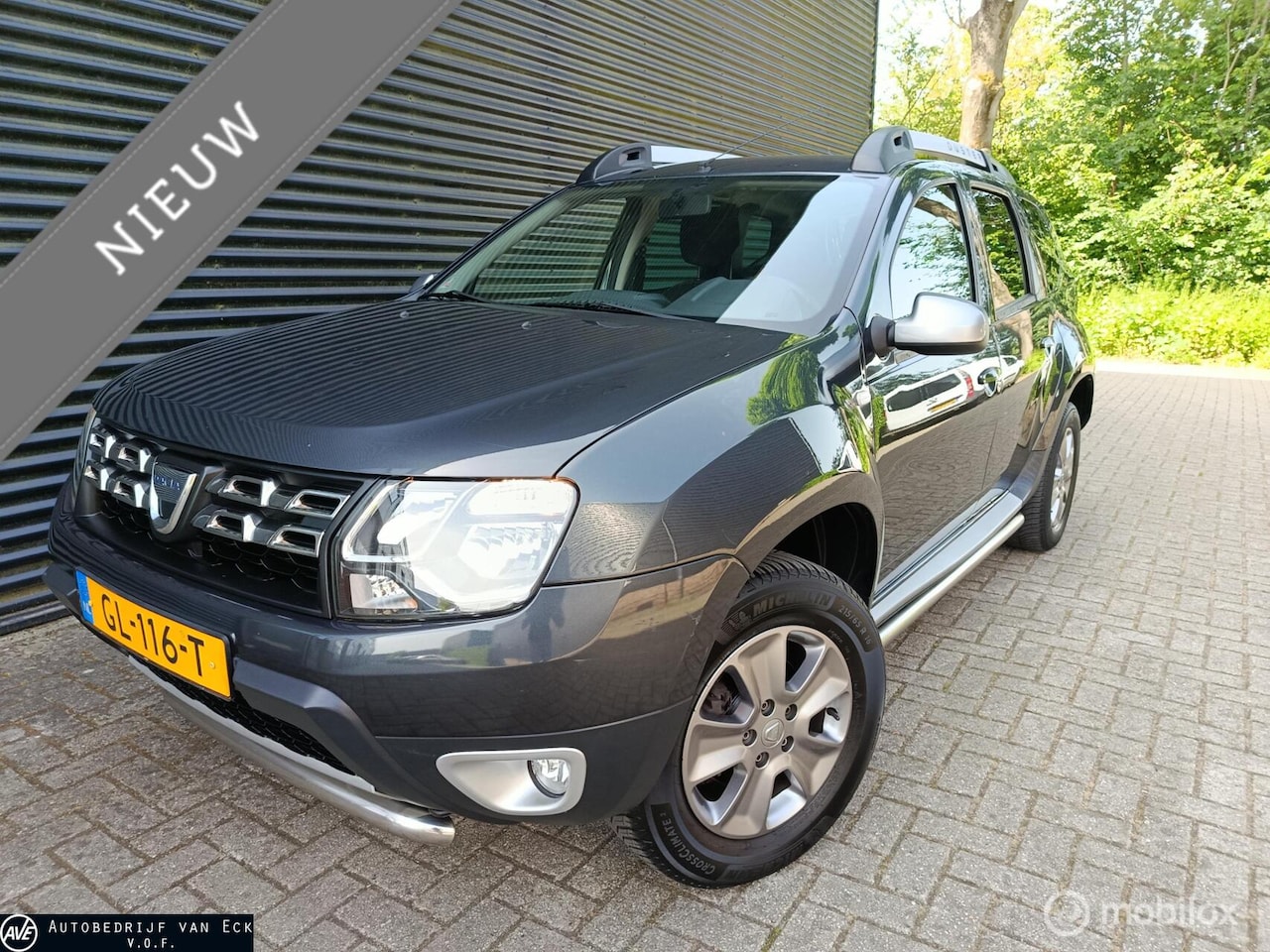 Dacia Duster - 1.2 TCe 4x2 10th Anniversary Airco, Navigatie, Centrale vergr. - AutoWereld.nl