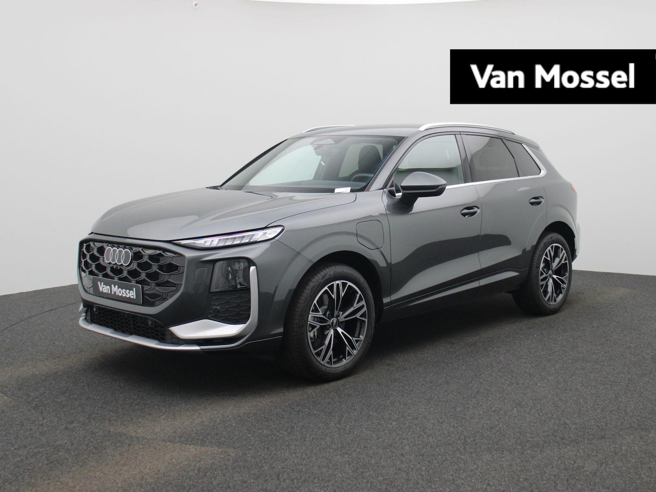 Audi Q3 - 1.5 200kW e-hybrid S edition 272 PK | Navigatie | Apple Carplay | Adaptieve Cruise Control - AutoWereld.nl