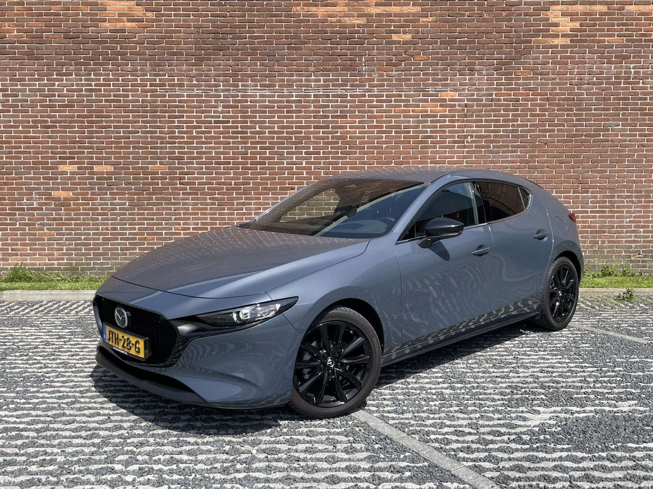 Mazda 3 - 2.5 e-SkyActiv-G M Hybrid 140 Nagisa 2.5 e-SkyActiv-G M Hybrid 140 Nagisa - AutoWereld.nl
