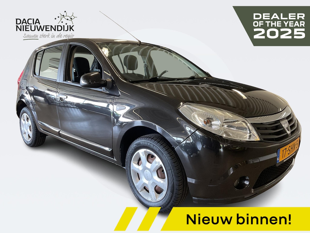 Dacia Sandero - 1.2 Lauréate AIRCO / PARKEERSENSOREN / RADIO / ELEKTRISCHE RAMEN. - AutoWereld.nl