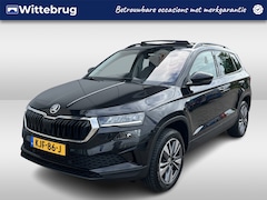 Skoda Karoq - 1.5 TSI Ambition Tour / PANO/ KEYLESS/ STOELVERWARMING V&A/ DIGITAL DASH/ CRUISE/ SMARTLIN