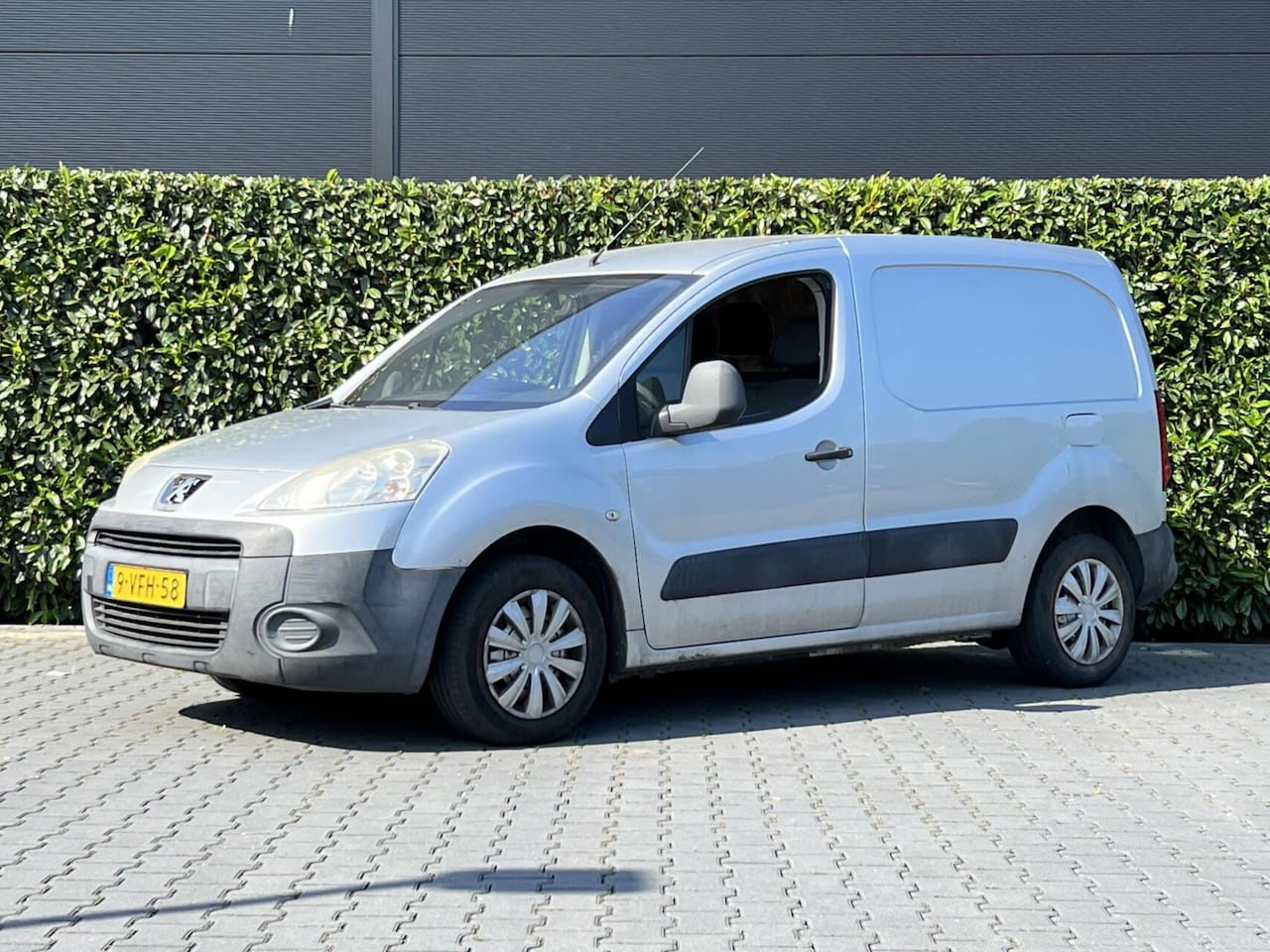 Peugeot Partner - bestel 120 1.6 HDI L1 XT, NL AUTO, NAP LOGISCH, AIRCO, PARKEERSENSOREN, ELEKTRISCHE RAMEN, - AutoWereld.nl