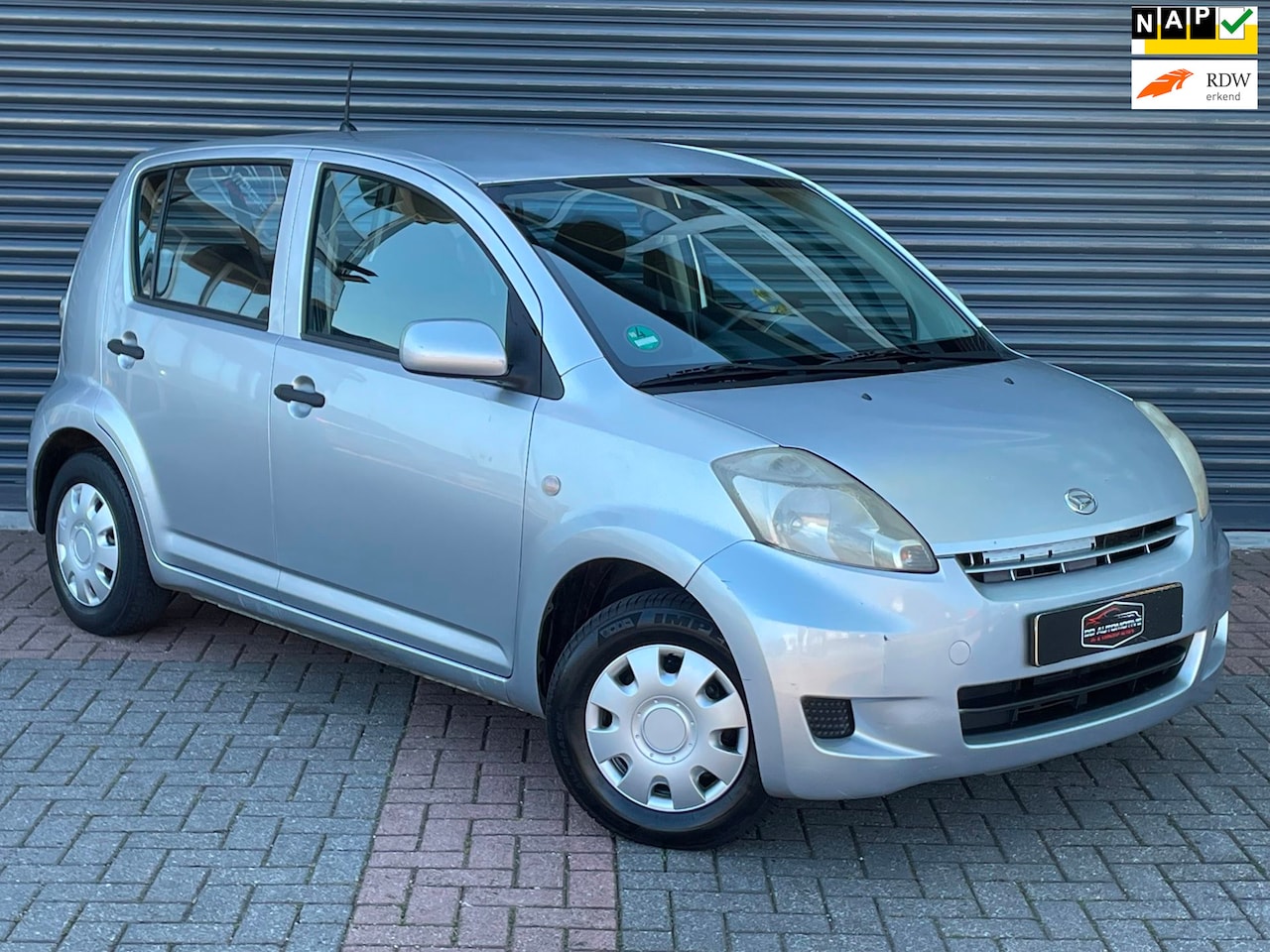 Daihatsu Sirion 2 - 1.0-12V Premium Airco | Elektr Ramen | Rijdt Super - AutoWereld.nl
